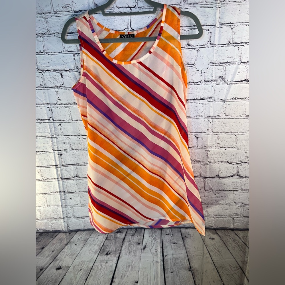 NY &CO. Ladies Tunic Top. Size Large